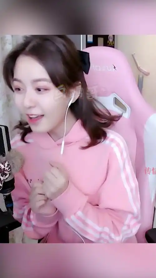 传情小小:叫你一声乌鸡哥,你敢应吗?