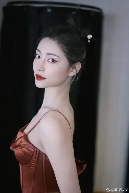 许佳琪微博音乐盛典造型##许佳琪