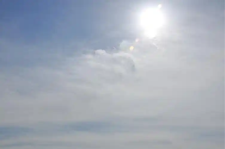 烈日炎炎,哪怕辛苦劳作,也要一丝不苟.