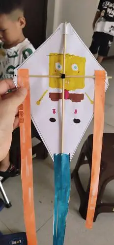 《手工小风筝》
