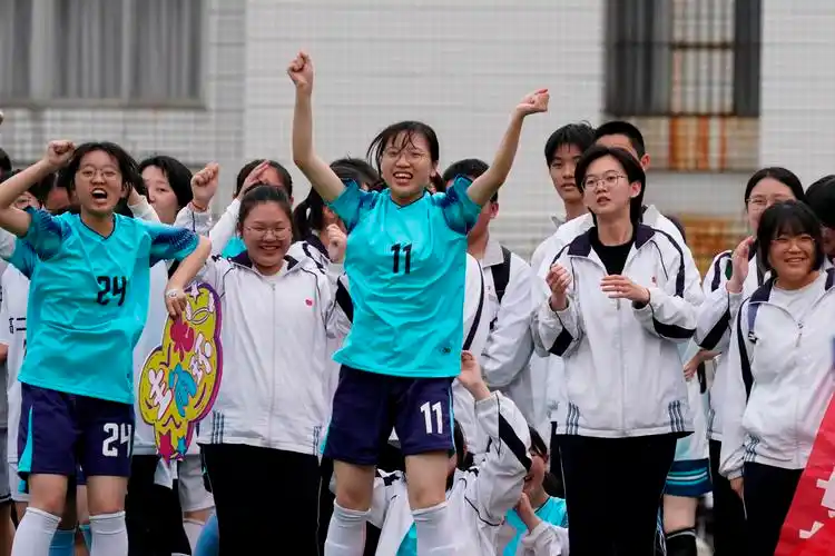 泉州一中学府校区举行2021年校长杯校园足球联赛颁奖仪式