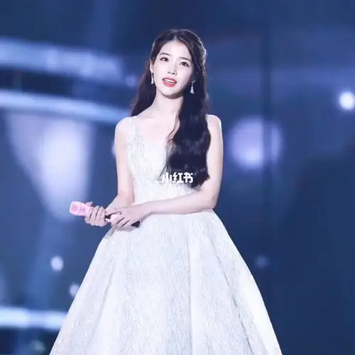 iu的夜信舞台 iu穿婚纱的样子也太好看啦_婚纱_iu李知恩_影视_音乐
