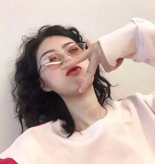 原宿风个性女生头像