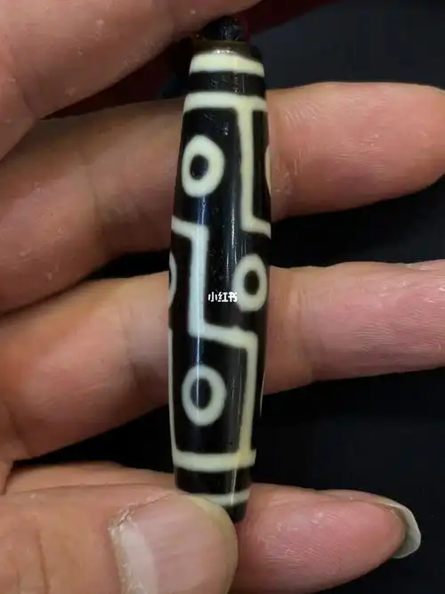 老台一极品黑白大尺寸九眼天珠