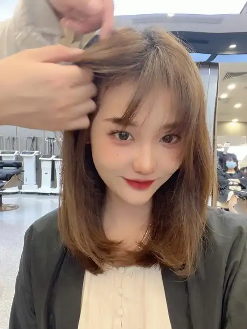 额头短的我发型中分十年再换齐刘海