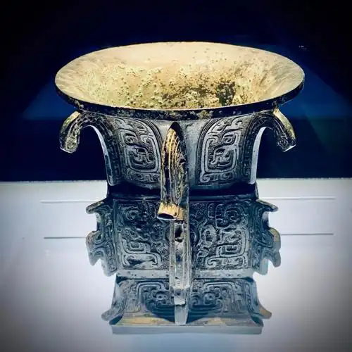 我在陕西历史博物馆拍文物周朝(前1046年 - 前256年)中国历史上商朝