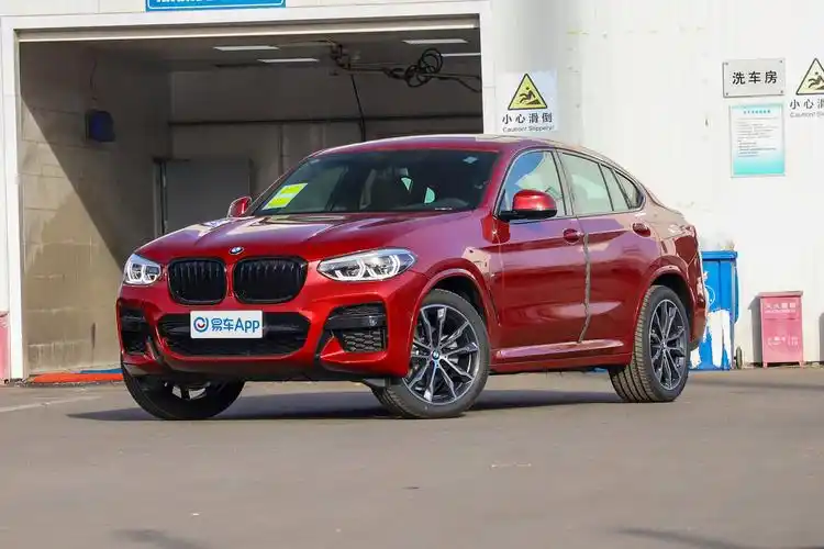 2021款宝马x4xdrive25im运动曜夜套装