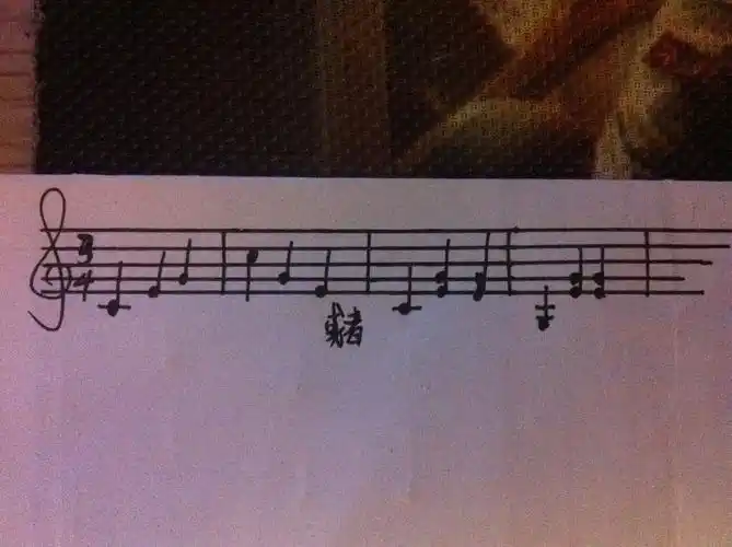 四三拍的儿歌怎么配左手即兴伴奏?