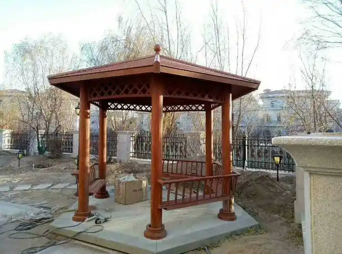 做门窗做高端门窗,焊钢架就选顺发钢铝门业地址:梁河县南甸路中石油