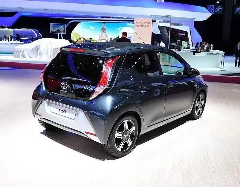 丰田微型车,1.0l发动机比摩托车还省油,油耗仅2.8升