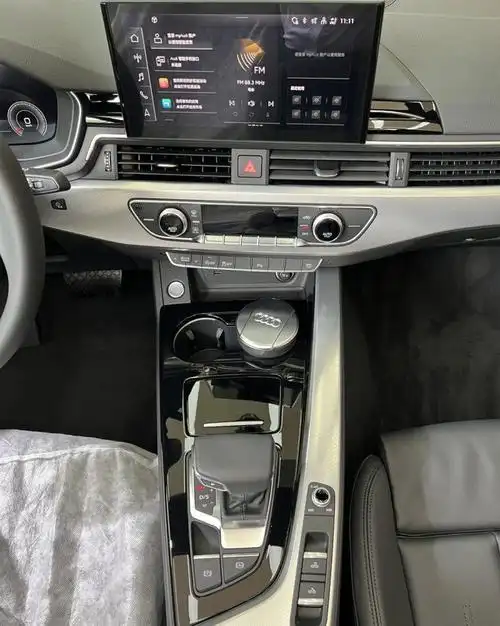 奥迪a52.0t敞篷车 售价:39.3万元(还价不多) 上牌日期:2023年10