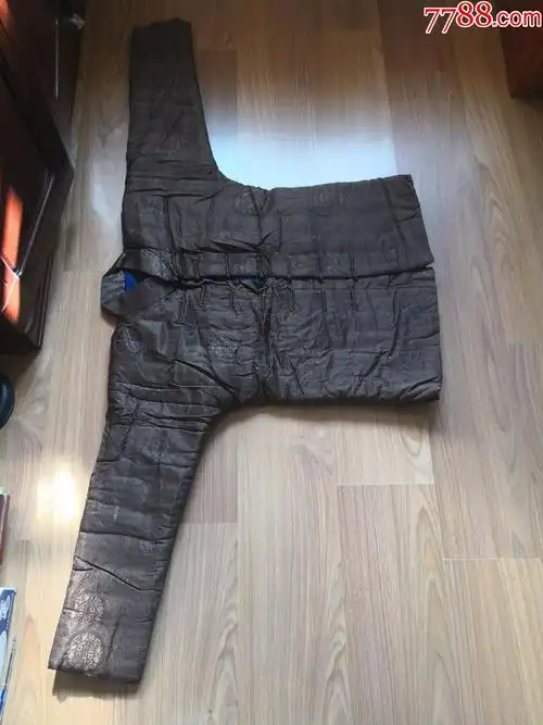 全新缎面对襟老棉袄