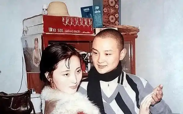 在这个进程中,欧阳奋强与陈晓旭结下了牢不可破的友情.