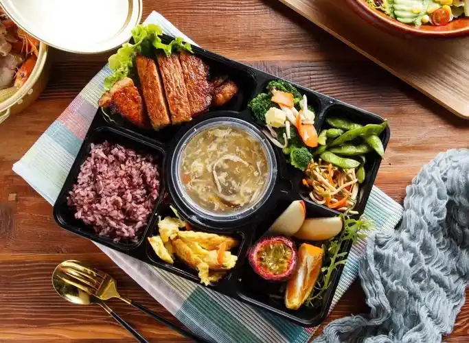 饭菜汤一体套餐盒,饭 菜 汤一体,密封不洒落,多色多规格可选