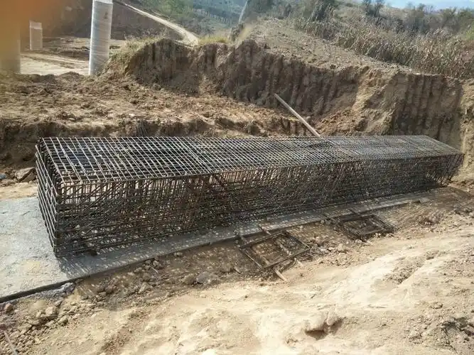 西旺庄大桥0号右幅盖梁绑钢筋