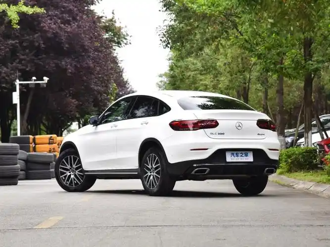 奔驰(进口) 奔驰glc轿跑 2023款 改款 glc 300 4matic 轿跑suv