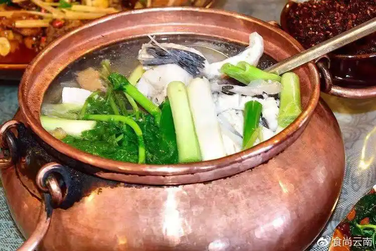 澄江有家海世圣楼吃喝玩乐一条龙就在抚仙湖边