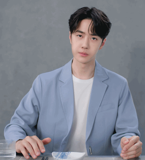 王一博向你伸手##王一博手势似曾相识