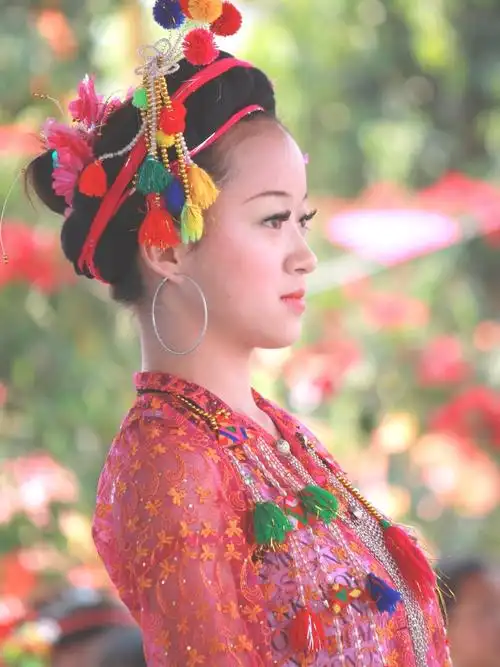 阿昌族美女唯美民族风图片