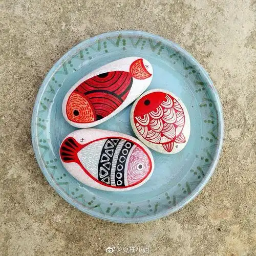 小鱼涂鸦石头画,萌萌哒!