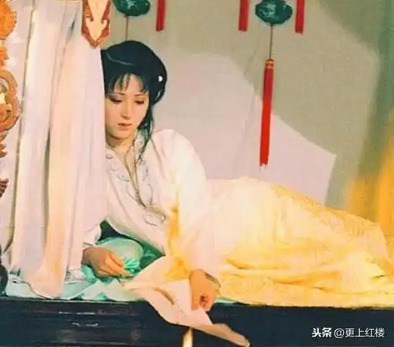 自缢是什么意思(真实自缢身亡的照片)