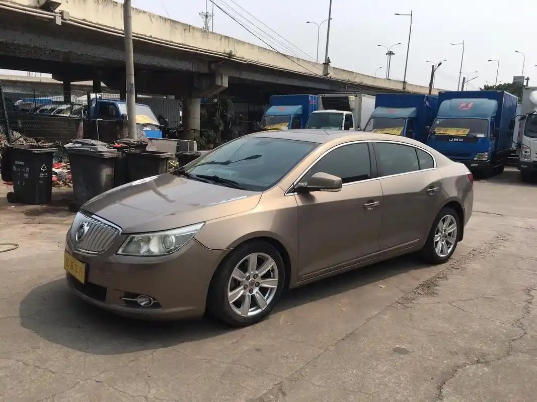 2011年的车梅州牌车靓精品君越