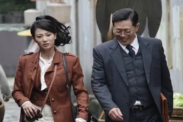 铁核桃海报剧照_电视剧铁核桃海报剧照 -人人影视