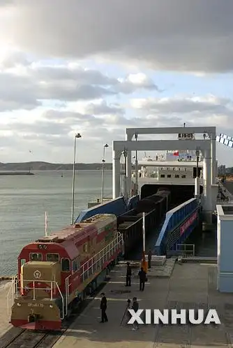 4亿 烟大铁路轮渡成功试运营