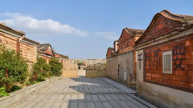 福建泉州十八景之一,被誉为闽南建筑大观园,红砖古厝的杰出代表