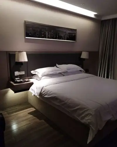 速8酒店(河池汽车总站店)