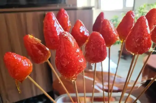 冰糖葫芦(草莓)