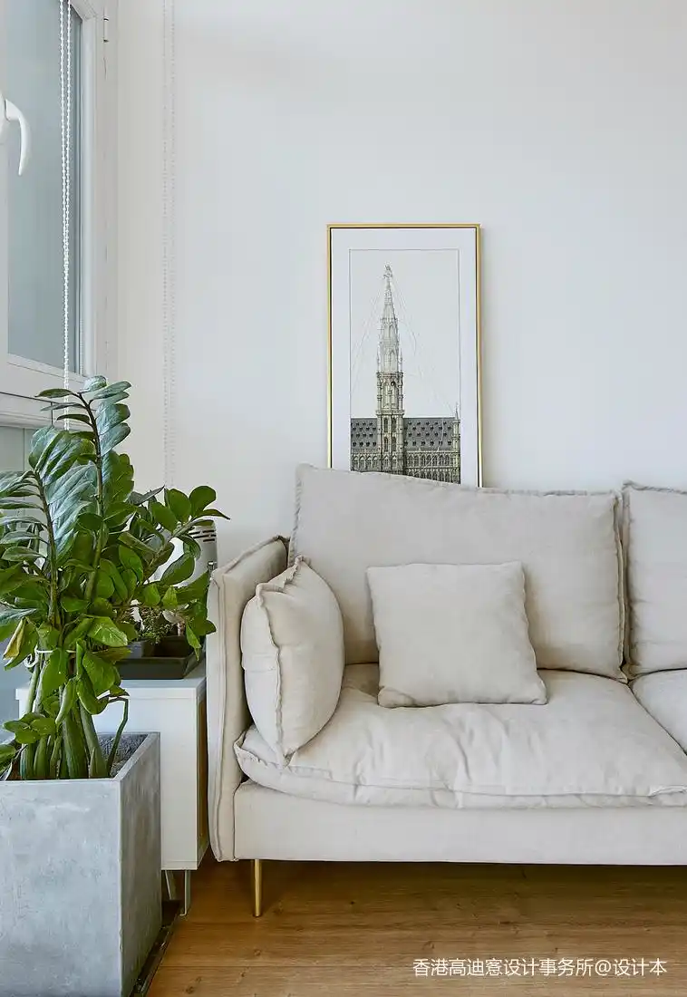 日光倾城现代风客厅实景图片