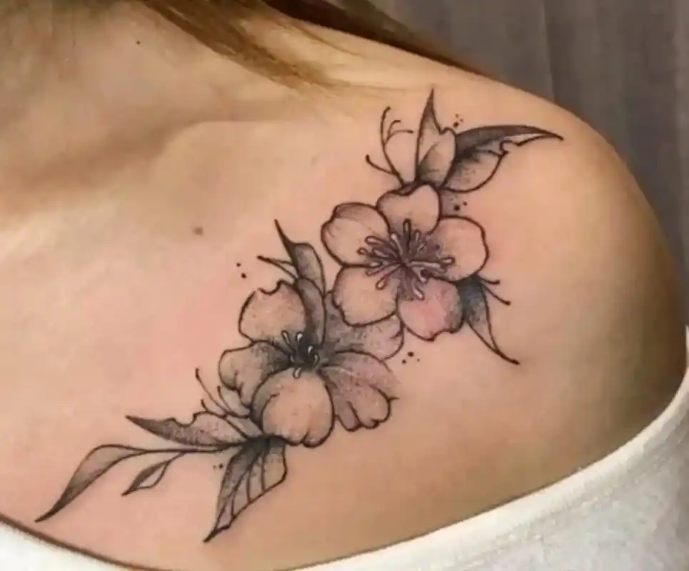 女,锁骨花.今日推荐几款适合女性纹的锁骨下胸花,就是要让你与 - 抖音