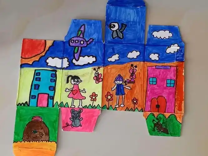 英才小学一年级美术作业由小变大的画