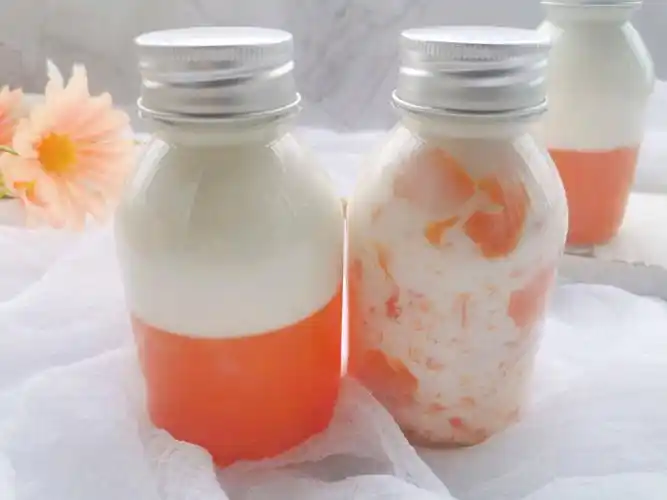 自制水果冻撞奶比奶茶好喝太多倍银耳和木瓜的搭配女生喜欢