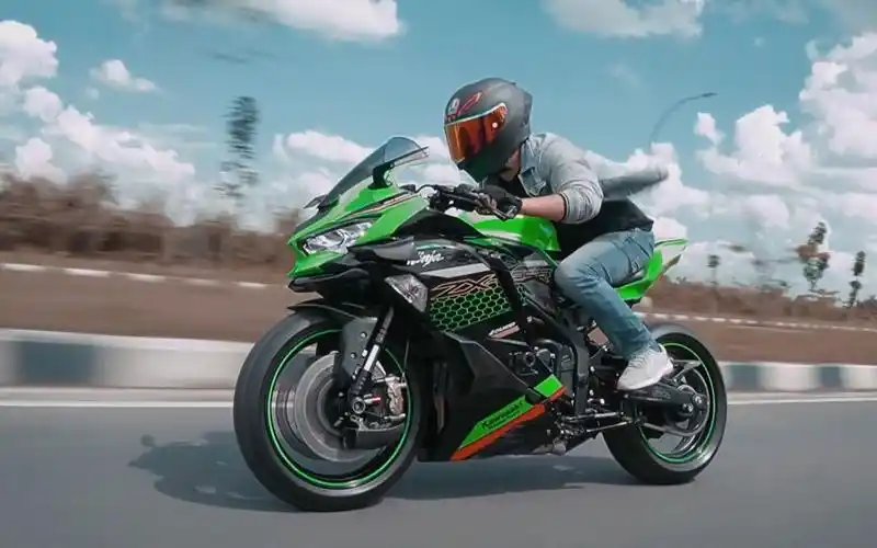 川崎kawasaki zx25r 大牛,极致暴力美学,公升机车.高清视频鉴赏.