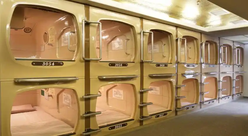 幽闭恐惧症慎入体验狭小住宿环境东京胶囊旅馆推荐