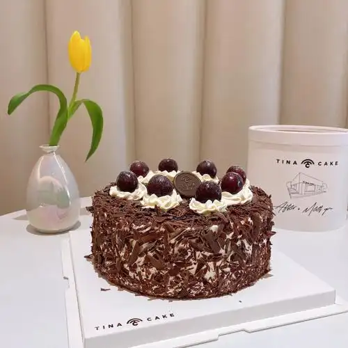 黑森林蛋糕.爱上樱桃酒的凛冽甜香~