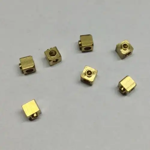 供应五金配件 插座簧片插座配件