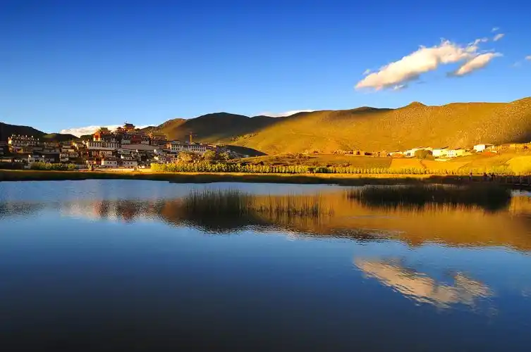 云南旅游十大必去景区,十一月份旅游攻略