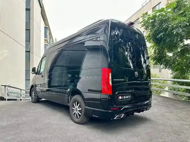 奔驰斯宾特7座全隔断商务车上海现车直销配置高价格好