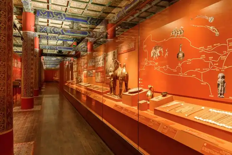 "敦行故远:故宫敦煌特展"