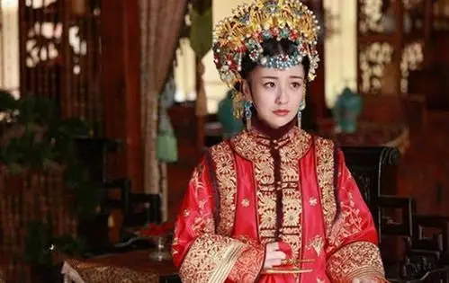 姑姑与侄女一起嫁给同治皇帝姑姑守寡一生侄女贵为皇后