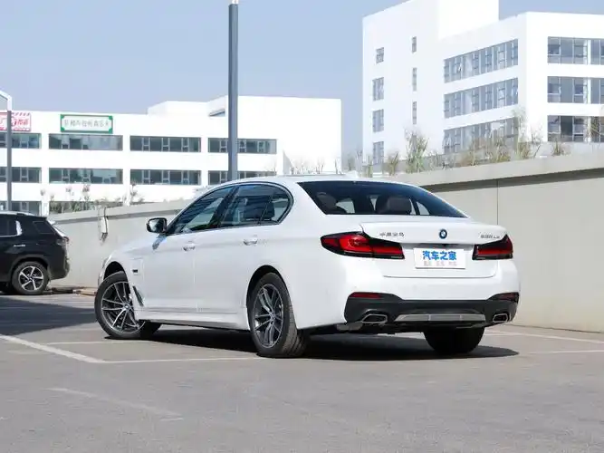 华晨宝马 宝马5系新能源 2022款 改款三 535le 先锋版m运动套装