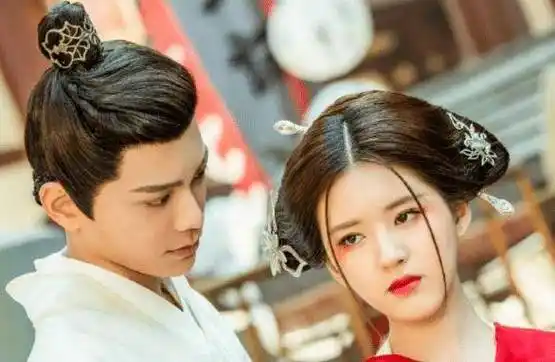 蒋依依问赵露思,为何不推荐我演陈楚楚?