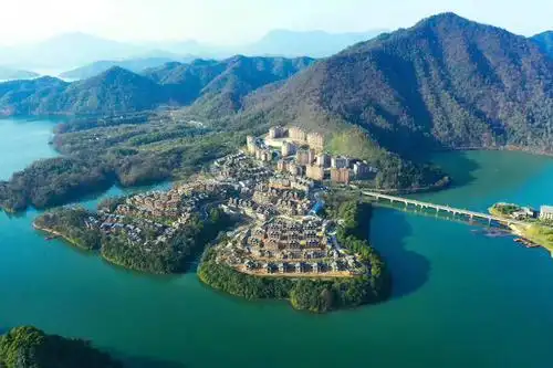 荣盛金盆湾丨太平湖康养小镇 度假公寓 91平精装修