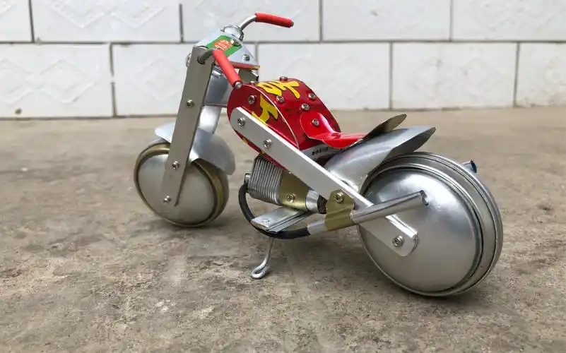 活动  易拉罐制作摩托车模型全过程