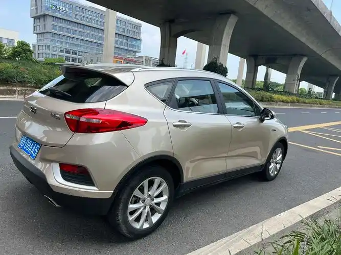 最新到店17年9月上牌,吉利帝豪gs自动挡高配,美女一手车, - 抖音