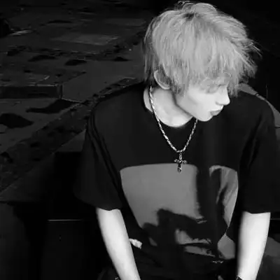 优质男头像高级黑白120张_男生头像_头像屋