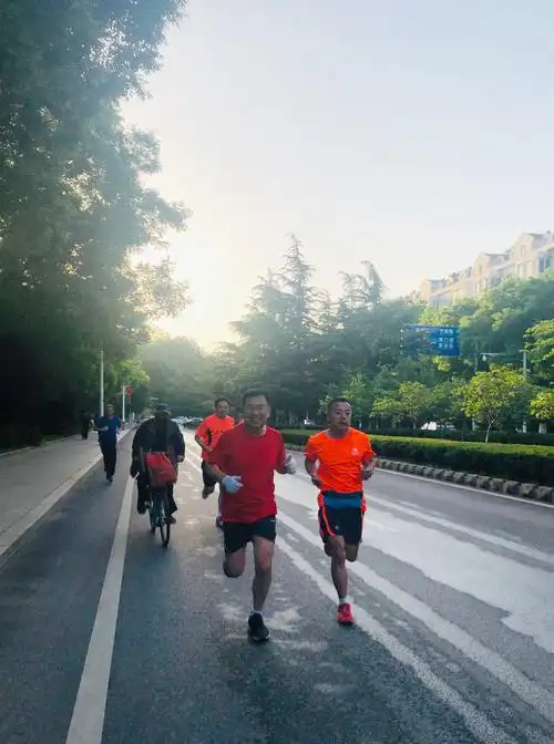 好的精神状态,从早晨跑步开始